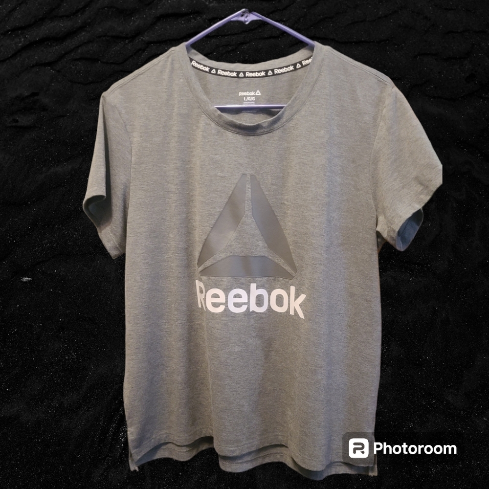 Reebok T-Shirt